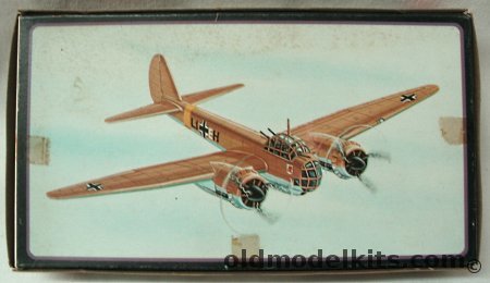 AMT-Frog 1/72 Junkers Ju-88 A-4 Bomber Luftwaffe - Romanian or Finnish Air Forces, 3703-80 plastic model kit